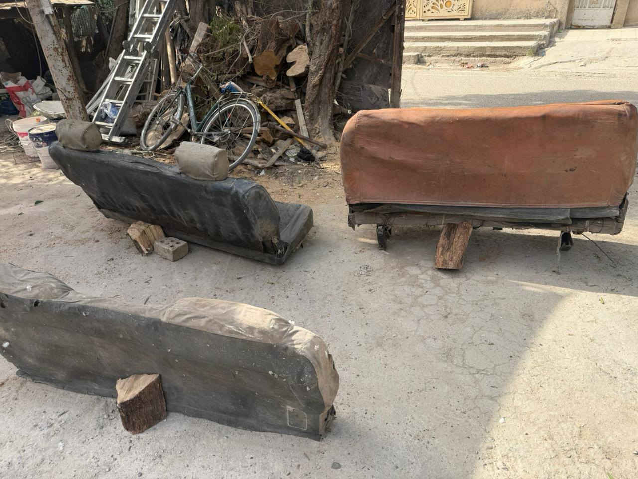 اسلام عليكم
كشنات مال بريجو مابيهن اي شي يعني اي كسر مابيهن بس يرداهن دوشمه سعر 50 
***********
