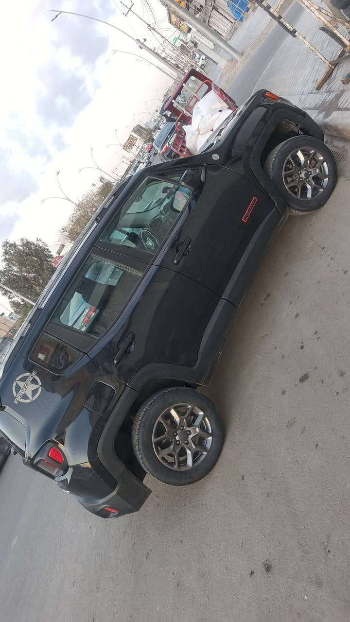 للبيع موديل 17
ضرر 5 قطع بيهن معجون وبيهن تعديل بارد
بجم وخلف كبس بشرط
گير ومحرك بشرط 
مواصفاتها معروفه تريال هوك 
ماشية 181 الف كيلو مو ميل. 
وكلشي موضح بالصور
سياره سنويه جديد وبسم خالي يعني ثاني يوم تحويل
سعرها 95 وبي مجال قليل حك جيه ومكاني كركوك.
🛑للتنبيه بيها صوت طكطه ويه دوست البانزين والصوت من درايم شفت جهة السايق بعد الفحص اكسر من سعره.


**إذا كنت صاحب هذا الإعلان وتريد حذفه لأي سبب، رجاءا أرسل رسالة إلى الدعم الفني**