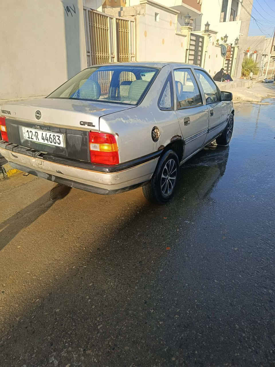 اقره التفاصيل زين وخابر 
اوبل فكتره حجم 18
موديل 91
رقم دولي كابون موجود اني الشرعي 
السياره بلاديه بدون ضرر بدون قطره صبغ لا داير ولا دوسه مامصلح بيها 
التصليحات الي بل داير مبينه 
السياره بيها اساس وضع شركه بدون خياس نهائي 
طخم تواير جدد 
طخم صدرامامي خلفي نص عمر 
كير شرط محرك صرف 
سعرها 42وبيها مجال 
‏‪***********‬‏
***********
عنوانها قضاء تلكيف 
الموصل اليسر
