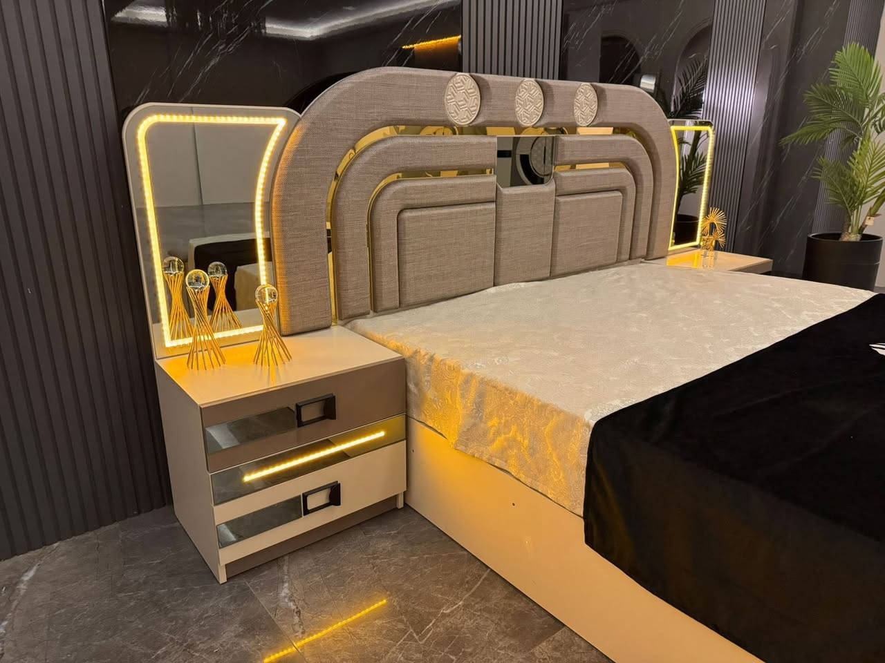 🔥 لا تفوت الفرصة! 🔥

✨ موديل باموك المودرن ✨
الفخامة الي تستحقها غرفتك 😍

🛏️ 10 قطع متكاملة
✔️ ظهر بلوك متين
✔️ براغي وچوي حديد قوي
✔️ سرير مخزن (جك) عملي وواسع
✔️ شغل درجة أولى بتفاصيل دقيقة

💎 تصميم عصري + جودة عالية + راحة تدوم

🚚 يوجد توصيل داخل بغداد ولجميع المحافظات

📩 للحجز والاستفسار:
📱 *********** (واتساب متوفر)

⸻
