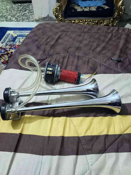 سلام عليكم هورن براد اللبيع أصلي قبل 4ايام شديته ب40الشراي ينتصل وبل خدمه ‏*********** العنوان بغداد المعامل الباويه
