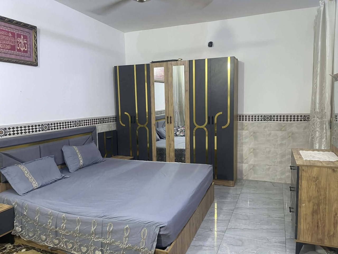 للبيع غرفه  تركي خمس قطع مع دوشك نفرين ب ٤٠٠ الف
ام النفر ٢٠ الف
العنوان بغداد الري مجاور حي الاعلام


**إذا كنت صاحب هذا الإعلان وتريد حذفه لأي سبب، رجاءا أرسل رسالة إلى الدعم الفني**