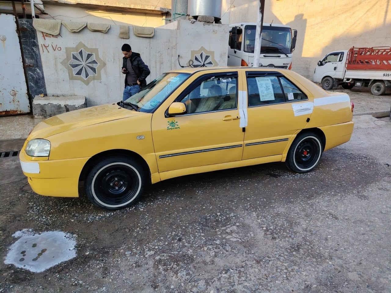 السلام عليكم  ..
شيري كوين 2010 مشروع وطني شرط الوكاله وتحويل من الشرعي  كير محرك يارس توماتيك كير مال كصه محرك شرط تدفه تبريد ثلج قفل مركزي بدون ضرر تلكيطات كابون بانزين بيها....  مكلف ب نشر......رقم صاحبها  السعر..38 بيها مجال للشراي  ***********
