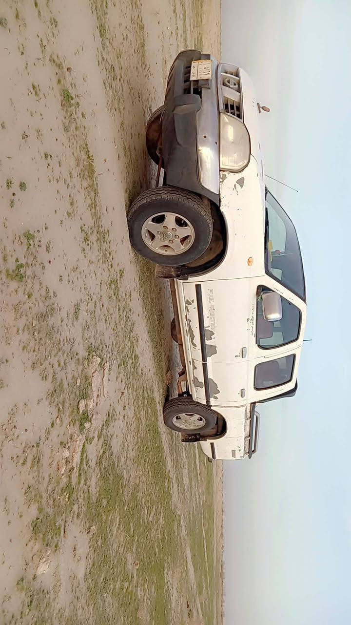 افلح من صلا علا محمد وال محمد 
نيسان بابطين فول موصفات سياره بلاديه 
موديل2006رقم ذيقار بسمي سنويه مامنتهيه سياره جاهزه وحلوه  ماعوزه اي شي ترايك وين ماتريد 
المكان البطحاء ستفسار ع رقم ***********
