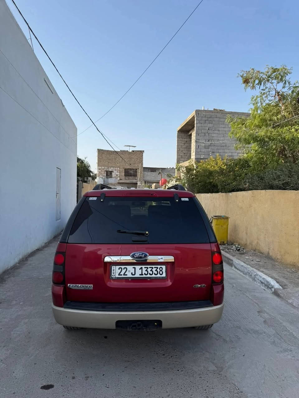 السلام عليكم للبيع فورد اكسبلور 2008
كفاله من صبغ ولضربه وتبديل كير محرك كهربائيات مكفول 
موصفات السياره كشنات كهرباء كشنات تدفئه تبريد نضام تزحلق فر ويل 4x4دكمتين موصفات بريك بانزين تبريد قطعتين 7راكب داخل عسلي دبل فيت بم رقم أربيل جديد تحويل بسمي فتحه سقف شغاله زنون ثلجي السياره جاهزه بفضل الله مكان السياره بغداد جسر ديالى القديم ترهم بيع ومراوس حسب نوع السياره السعر بلاش 109بيه مجال رقم الهاتف ***********
