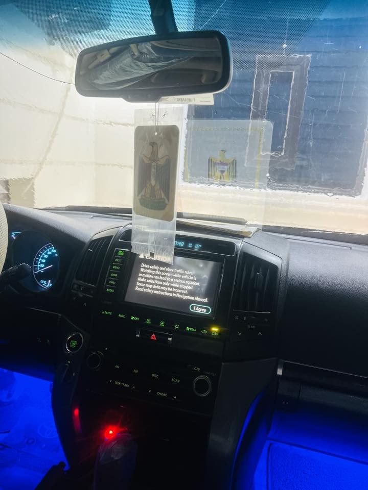 السلام عليكم لاندكروز  للبيع  موديل 2008 محدث 2014  السياره 8سلندر مواصفات لكزز السعر 35وبيه مجال حك الجيه  السيارة حلوه ونظيفه. بدون صبغ  اتصال عله رقم👈*********** وكل الهله بيكم ❤️
