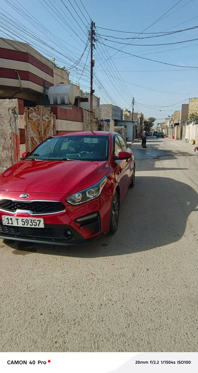 السلام عليكم كيا فورتي موديل 19
السياره حادثهه بس بنيد 
السياره رقم انكليزي بغداد 
سنويه 2030
كير AT
مكينه مامفتوحه 
صدر جديده تخم تاير شاشه كبيره حداديه جديده 
السياره جاهزه على 24 حبايه 
فول مواصفات عده الفتحه 
السياره جديده 
مكان بغداد  
السعر125 وبيها مجال 
رقم الهاتف ***********
