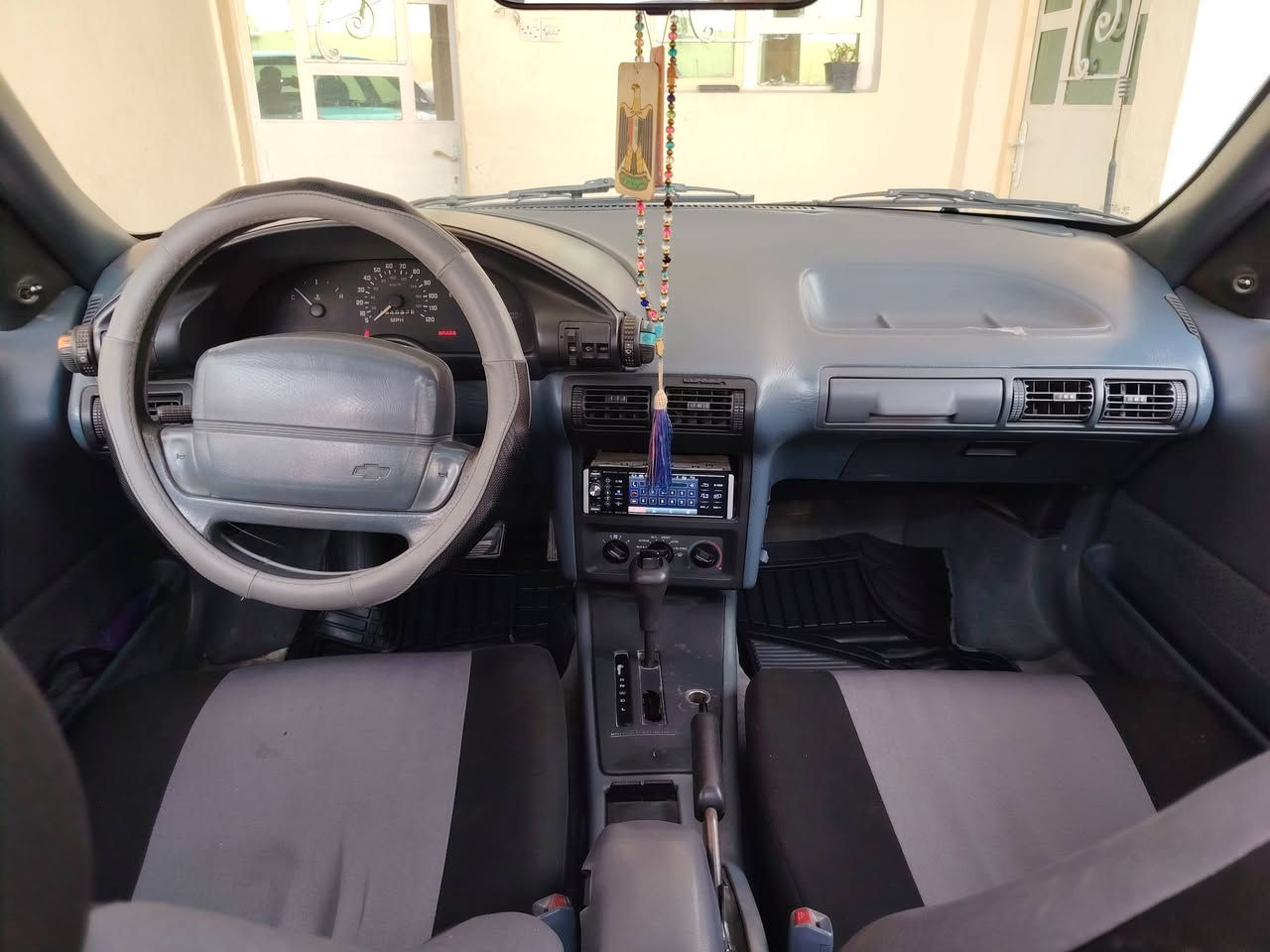 السلام عليكم شوفرليت كروسكا ٩٦ بغداد بأسمي محرك 3400 تبريد شغال كهربائيات شغاله سنتر لك شغال تخم تاير السعر 42 وبيه مجال ***********
