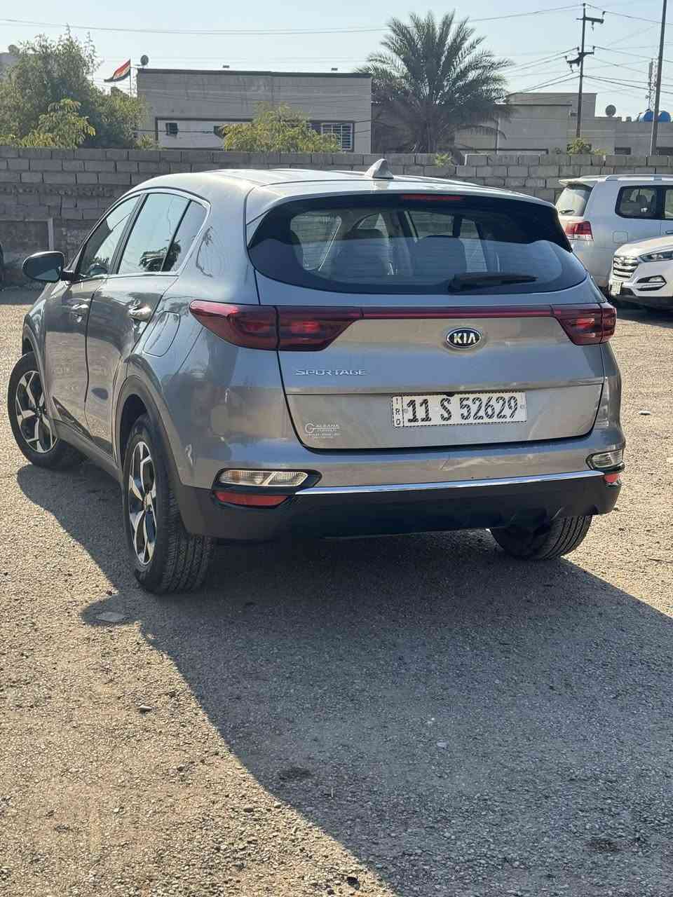 السلام عليكم 
كيا سبورتج وارد امريكي مديل 21 
حادثها ضرر ربع القماره اثر سقود عامود مصبوغه القماره 
بدون كص فقط تعديل وصبغ 
ماشيه 110 الف كيلو متر 
الباقي كفالة كير و مكينة gdi 
السعر 160 ورقة
مكانها بغداد الكرادة  
رقم بغداد بأسمي 
***********
