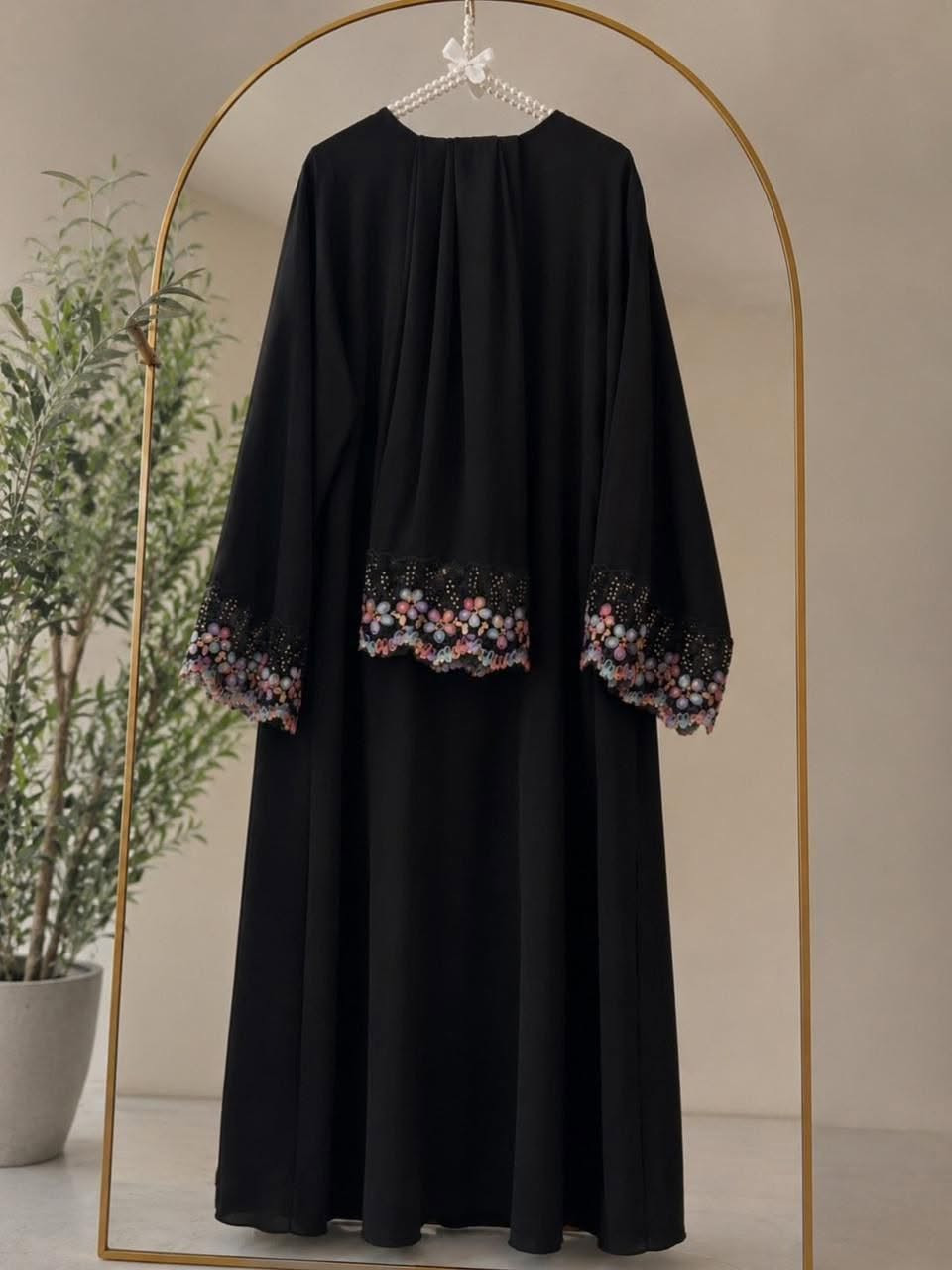 موديل ابو الشال ألوان 
1- القماش جرجيت كوري سواد فاحم 
2- الجك اليدوي (هاند ميد) داخل العباءة بخيوط حرير
3- المقاس من وزن 50 الى 100
4- الطول استندر من 160 ال 175
يجي وياه شال شغل جك يدوي أيضا 
جمله مفرد متوفر توصيل


**إذا كنت صاحب هذا الإعلان وتريد حذفه لأي سبب، رجاءا أرسل رسالة إلى الدعم الفني**
