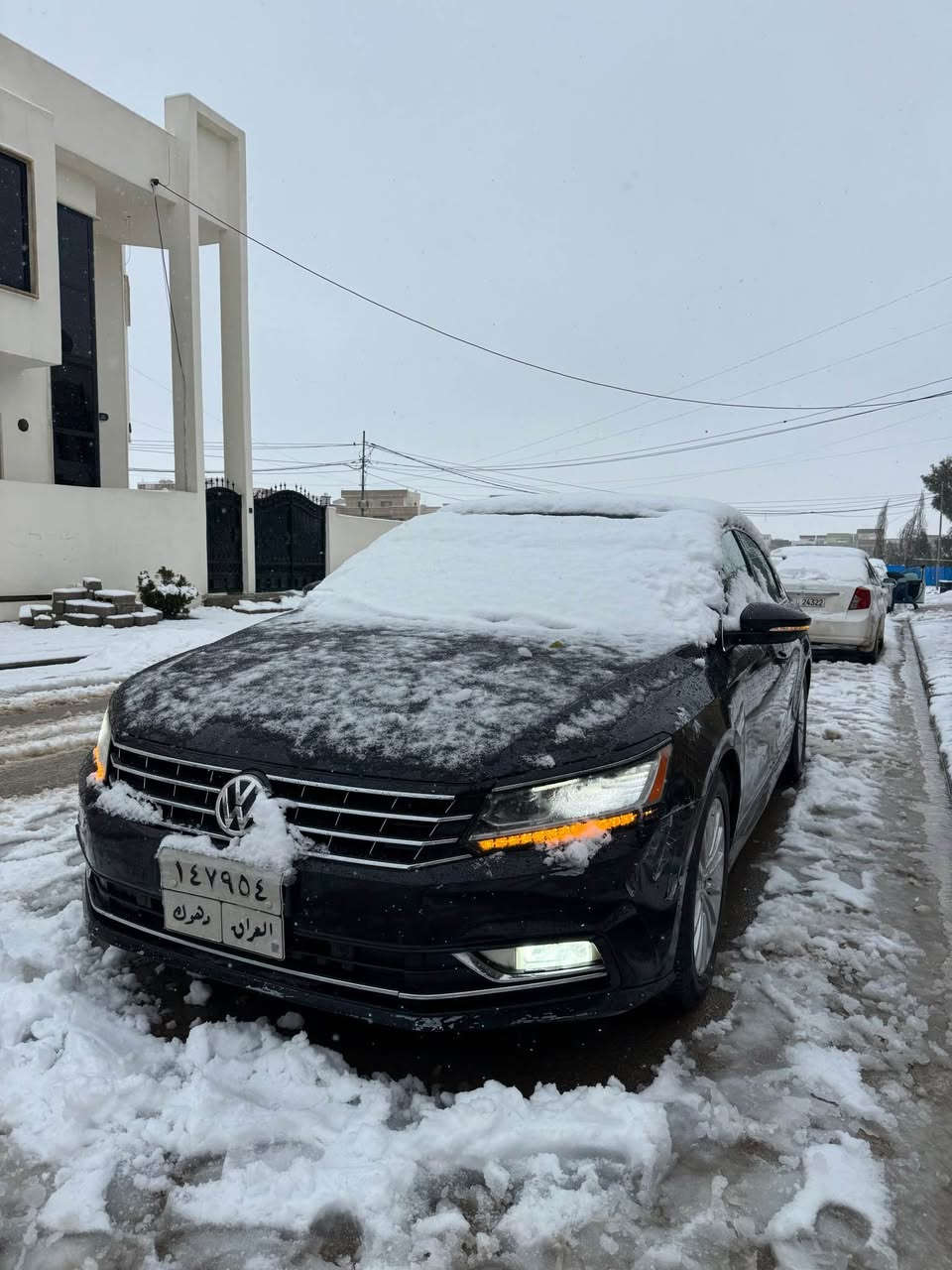 Volkswagen Passat se 2017
‎فولكس واكن پاسات 2017
‎اللون : اسود 
‎السعر :115 بيها مجال  🔥
غرامة 2$ ورقه نزل من سعر
‎ حجم المحرك : 18 توربو مامفتوح بشرط 
‎امامى سياره كبس 
خلفي سيارة كبس داخل الحوض كبس
‎ملاحظة السيارة :صور الفحص بالمنشور 
‎المواصفات : se 
‎داخل اسود جلد ‏‎
‎‏‎شاشة  
‎‏‎كاميرة
رادار
‎نظام : Eco
‎نظام :  Normal 
‎نظام : Sport 
‎تحكم ستيرين
‎كشنات جلد
‎كشنات كهربائي
‎كشنات هيتر
‎تبريد لمس
‎تبريد مركزي
‎لايتات LED 
‎بكلايتات LED 
عنوان قضاء بردرش /دهوك
تلفون واتساب
*********** الحمدانية, نينوى
