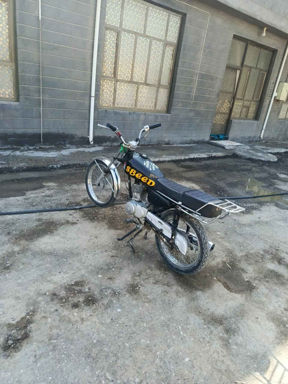 عمي اسلام عليكم دراجه نامه انتنس موديل 21اوراق السعر 375مكاني الحله جامعه بابل هاذه  رقمي للتواصل ***********
