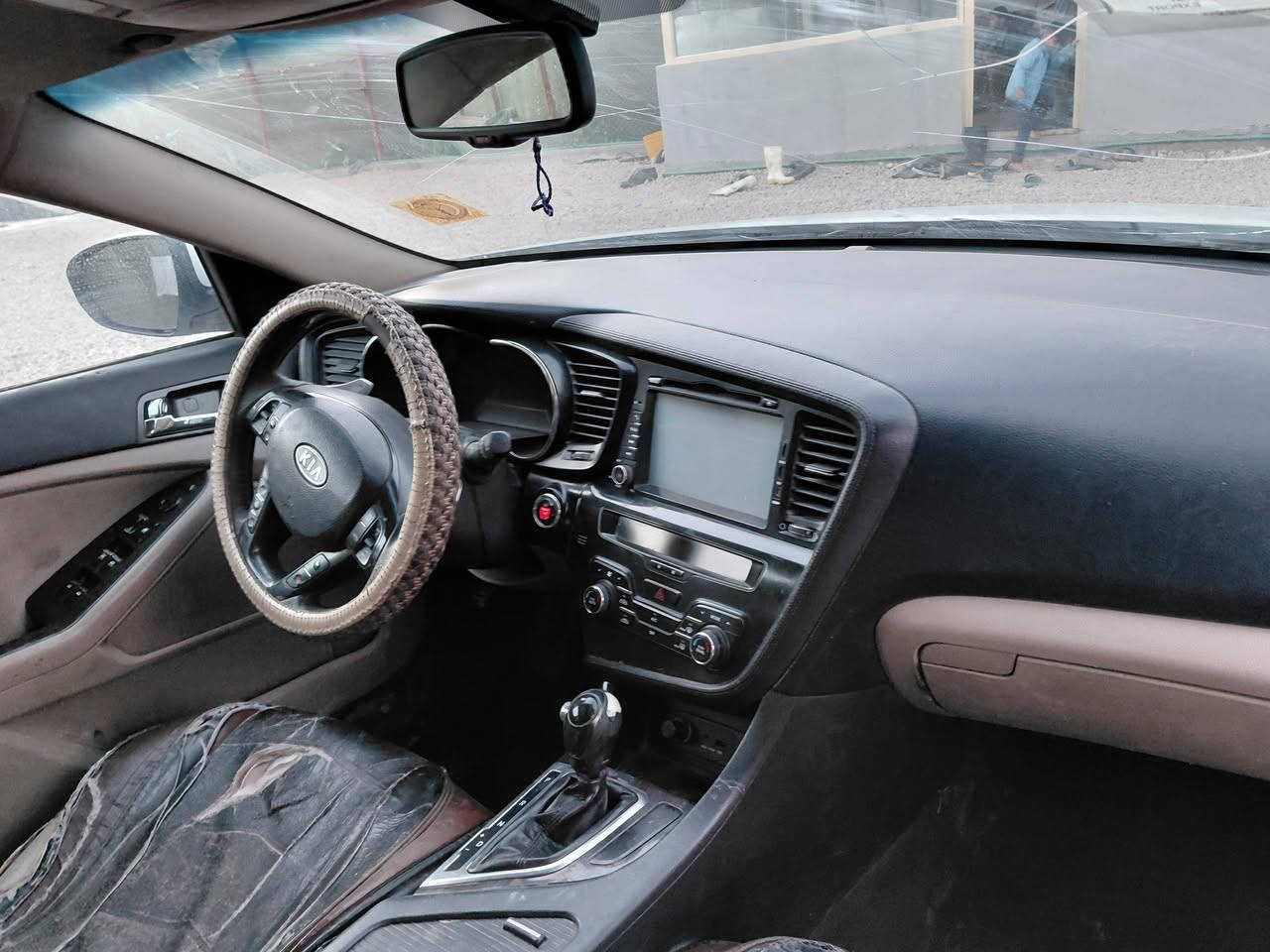 اوبتيما ٢٠١١
خليجي بيه قطعتين 

لون ابيض 

رقم أربيل القديم 

ساقطه السنويه 

السعر ١٠٨
للإستفسار *********** مامتواجد على النت
