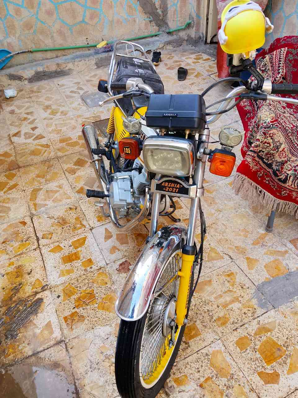 دراجه اربعه كير ارشه موديل 21 طالعه ب 23
دراجه اوارق اصولي وكيله العارضي دراجه ما متعوبه مكينه نضيفه 900 وبيه مجال 
موجود واتساب ***********
