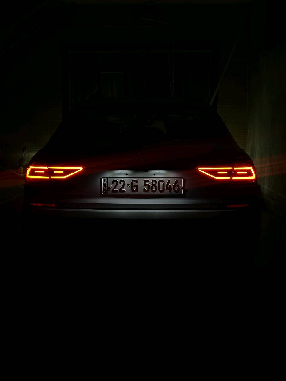 ***********
مكان السيارة كركوك 
باسات 2018 محرك 2000
سياره استخدام شخصي ماشيه 50000 ميل شرط محرك وكير مكفول وشرط التحويل والغرامه

سياره كاملة مكملة بدون اي نواقص ولا صرفيات

فول فول مواصفات SEL
فتحة سقف سلاید
ابواب بصمة
بصمة تشغيل
كامره 
رادار امامي تحديد مسار
رادار جانبي نقاط عمياء)
رادار خلفي التحذير من الاصطدام
حساسات امامي
حساسات جانبي
حساسات خلفي
كشنات جلد
كشنات كهربائي
كشنات هیتر
تحكم استيرن
تبريد مركزي
لايتات ليد زينون بيلادي
بيلادي LED بكلايتات