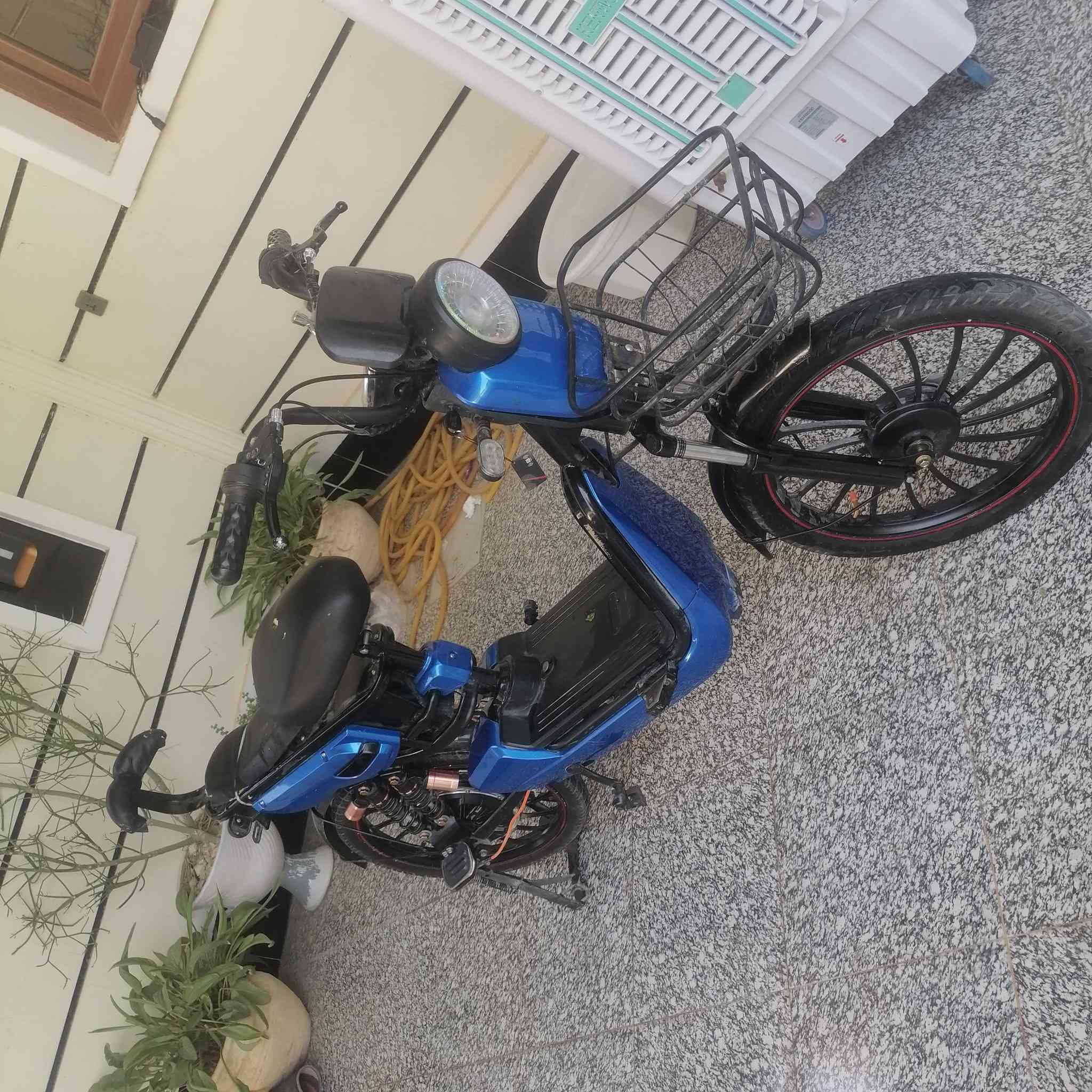 للبيع سعر150 قفل خمس بطاريات مكان بعقوبة  استفسار  ***********
