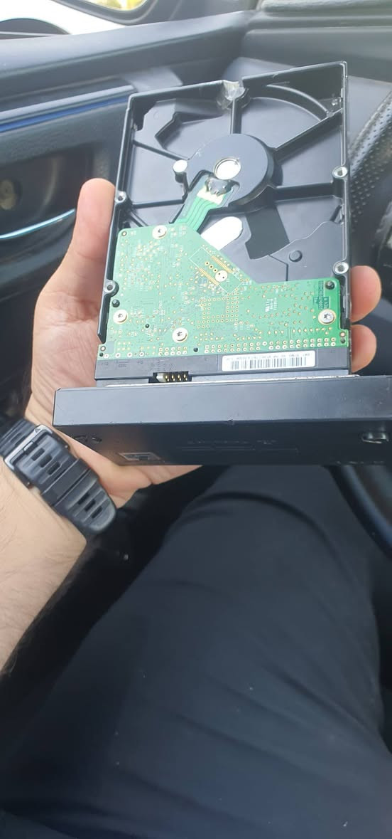 ادابتر بلي٢ مع هارد wd 160 كيكا اقوى نوع هارد  فارغ مابي العاب 
السعر ٣٥ الف


**إذا كنت صاحب هذا الإعلان وتريد حذفه لأي سبب، رجاءا أرسل رسالة إلى الدعم الفني**