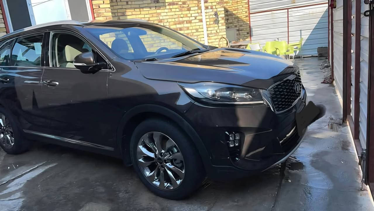 كيا سورنتو موديل 2020
السعر 225 
خـليـجـي 
السيارة بيها شخط ورصعات خفيفة على وضعيتها وموجود سونار
رقم بغداد بسمي ارقام جديده وهزه جديده وسنويه جديده
مواصفات
بصمه 
باب الصندوق كهرباء  
لدات اماميه خلفيه
لايت زنون
كامره اصليه دواره 
حساس امامي خلفي 
كشنات كهربائي  2
شاحن وايرليس
3قطع تبريد
لد امامي بكلايت لد
شاشه كار بلي اصلي 
كروس سرعه
تحكمات ستيرن
سبعه راكب
ويل كب نيكل
بصمه تشغيل وابواب 
6 سلندر  م3500  مامفتوح بلادي
كير مامفتوح بلادي   
ترحيب        
مري شفط    اشاره بالمري مرايا اتودم 
برادات بلاديه
شاشه كبيرة 
فول تحكم استرن 
اربع انظمه قياده  Sport  eco cimfort   smart 
كشافات ضباب رباعي
علامة بالدواسه 
*********** مكاني بغداد
