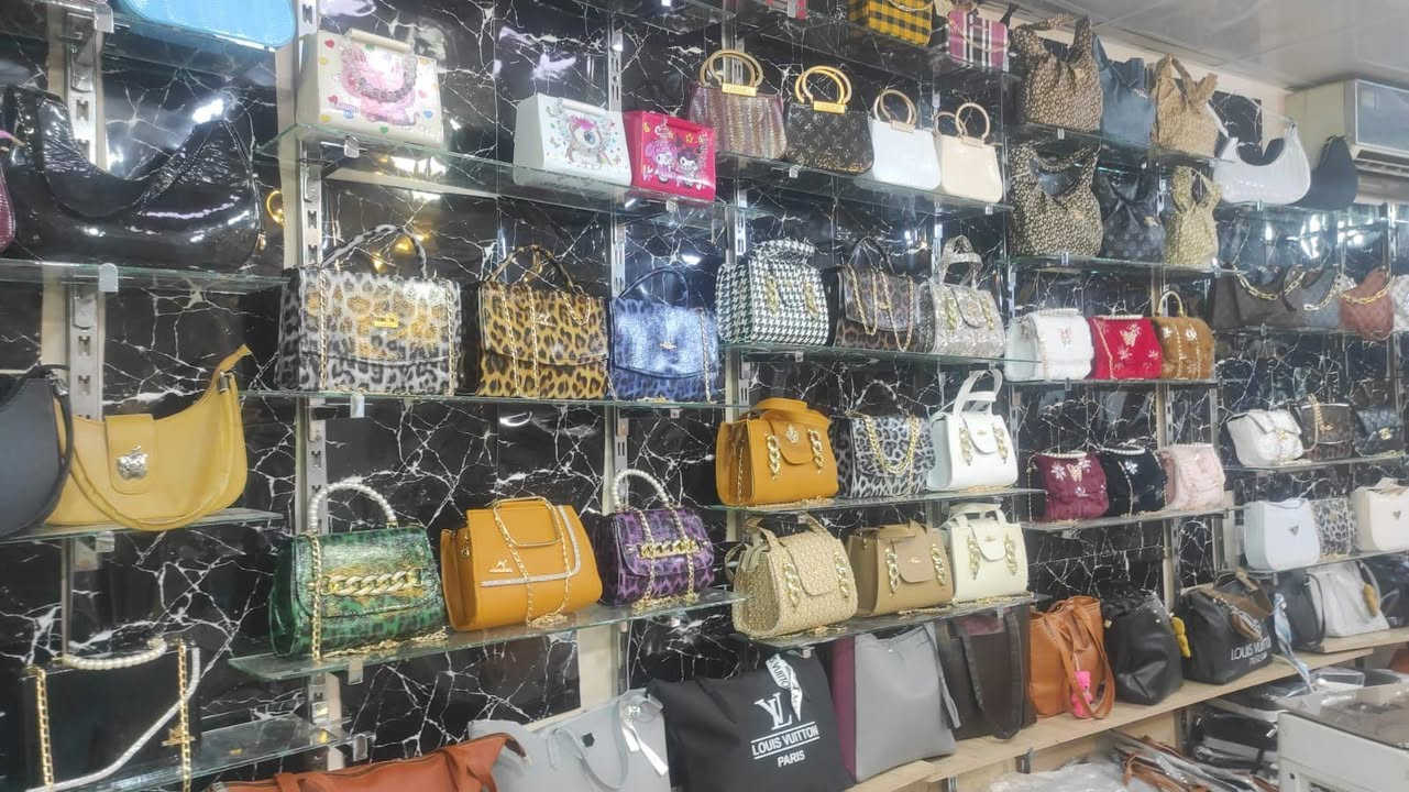 ‎جنط نساية‎ ناصرية, ذي قار


**إذا كنت صاحب هذا الإعلان وتريد حذفه لأي سبب، رجاءا أرسل رسالة إلى الدعم الفني**