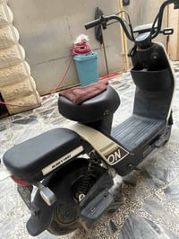 دراجه شحن نضيفه بطاريات جيده عقل جيد ناقصه بس ملف تبديل تايرات جيده تج...