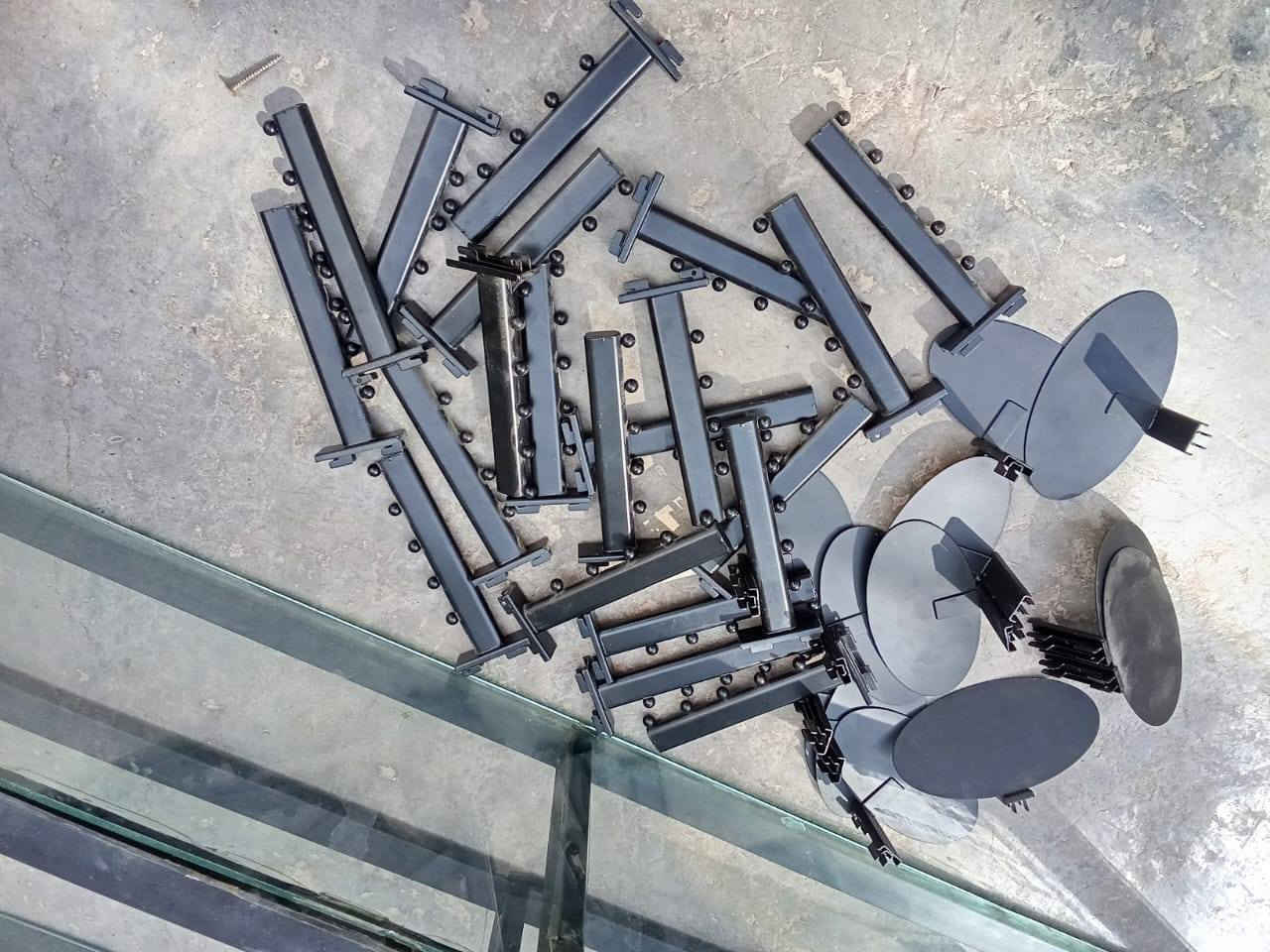 رف محل مال ملابس وياه امرايه للبيع السعر 100
***********
