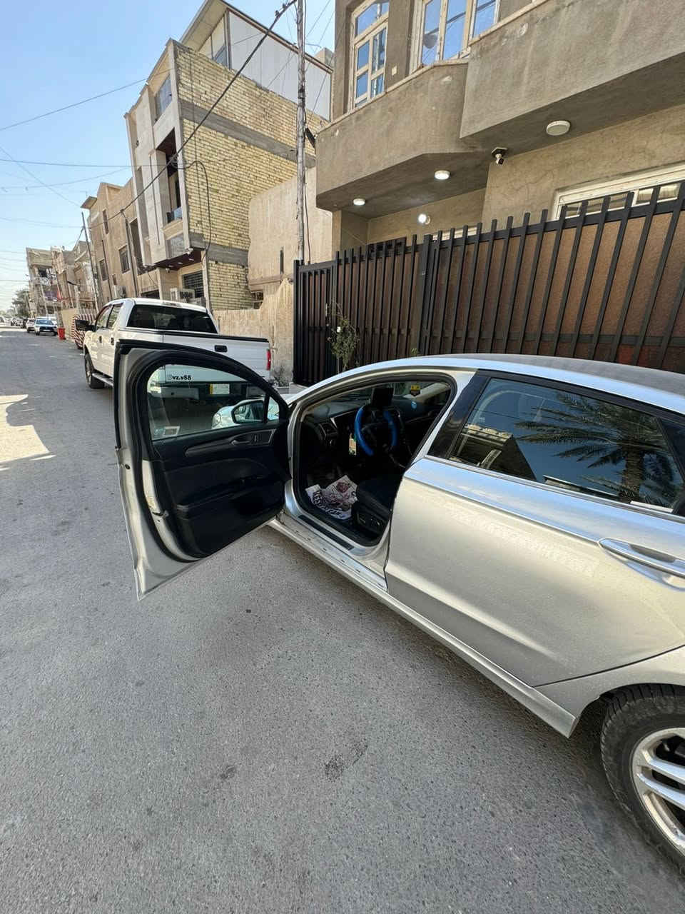 السلام عليكم
للبيع او مراوس جارجر اوباما

فورت فيوجن 

فئه SEL

م 2017 

رقم بغداد ابيض

كير محرك جديد  

مكينه 2500 تنفس طبيعي  

وارد امريكي 

حادثها جاملغين الامامي  

فول عده فتحه

بصه تشغيل 

بصمه ابواب 

شاشه صغيره + اضافه شاشه اندرويد اصليه  

كامره 

كير موس 

كشنات تحكم 

كشنات كهرباء 
 

فول تحكمات 

حساس خلفي 

لايت زنون + بلوجكتر  زنون 

خزن ميموري 

تبريد قطعتين 

تبريد منفصل 

سياد بريك دكمه 

ويل جبير  ح م 17 

تخم تاير جديد

تبريد ثلج 

صدر امامي 70‎%‎

صدر خلفي 70‎%‎

مكينه كير لوك

وبعد بيها موصفات

سياره معوقين كامله جاهزه 

***********
