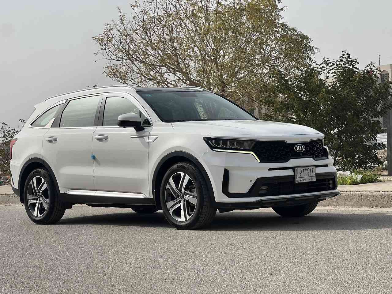 السلام عليكم 
للبيع (كيا سورنتو)
موديل 2021
وارد خليجي محرك 6سلندر
ماشيه 70 km
فوووول مواصفات للاخير 1/1
اعلى مواصفات بالسورنتو
السياره كفاله عامه من كل النواحي 
كلها ع وضع الشركه 
السعر 277. وبي مجال للاستفسار ع 
***********
 مكان السياره بغداد السيديه
