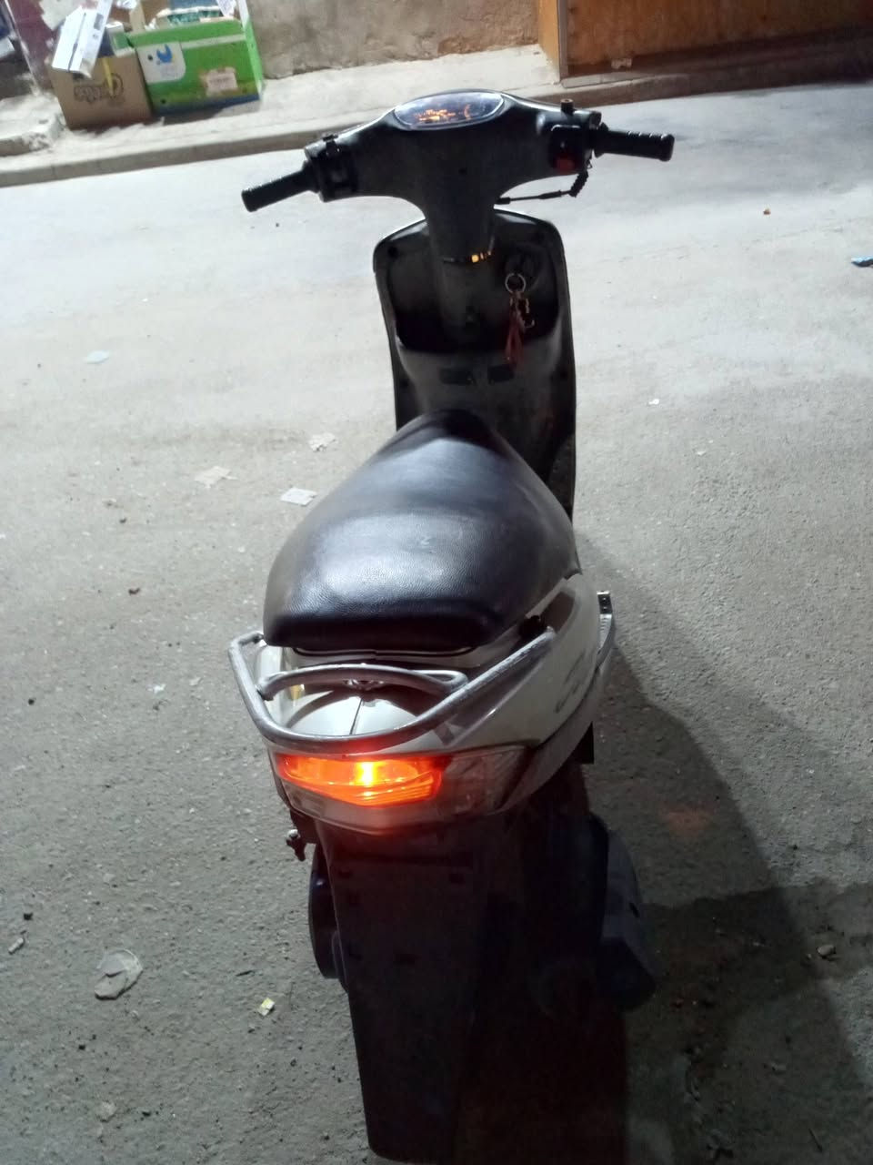 السلام عليكم  مكلف بالنشر مستعجل عل بيع ماكس منغولي رمبه اخت جديده عل فحص جيب فيتر وفحص مكان كراده اتصال فقط وبي واتساب  ‏‪***********‬‏
