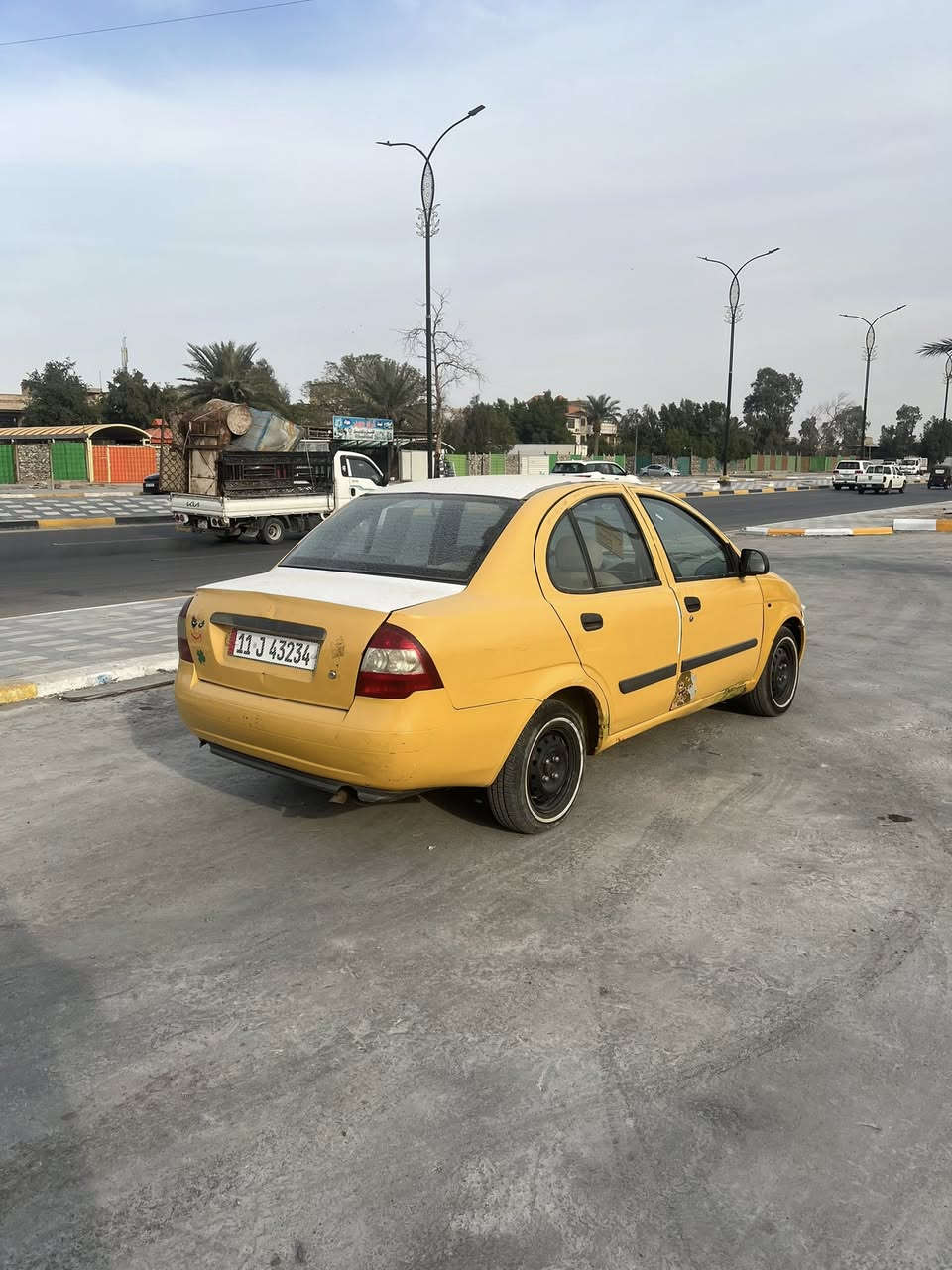 من رخصة الادمن السلام عليكم طيبه موديل 2015 خير من الله كير مكينه شواصي لغود تبريد صدر ضهر كامل بيها جاملغ امامي مبدل وجاملغ خلفي مصبوغ داخلها مرتب كامله مناقصها شي السعر 28 وبيها مجال قليل  *********** مكان السياره الغدير
