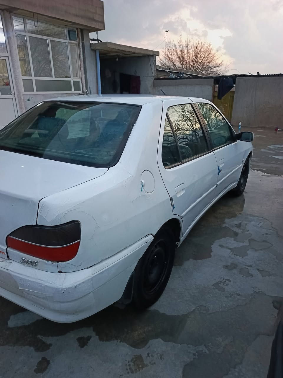 بیجۆ 2001   فەڕەنسی
گێڕ مەکینە بەشەرت  ئاڕم پلاستیک سلێمانی 
بەشەرتی ئاڕمو ئەوەلیاتو بڕاوە 
هەموو گیانی بەشەرت 
پارەی علوجێک    
19 گەڵا   مەجال 
***********     ڤایبەرو وەتس ئەپی لەسەرە
