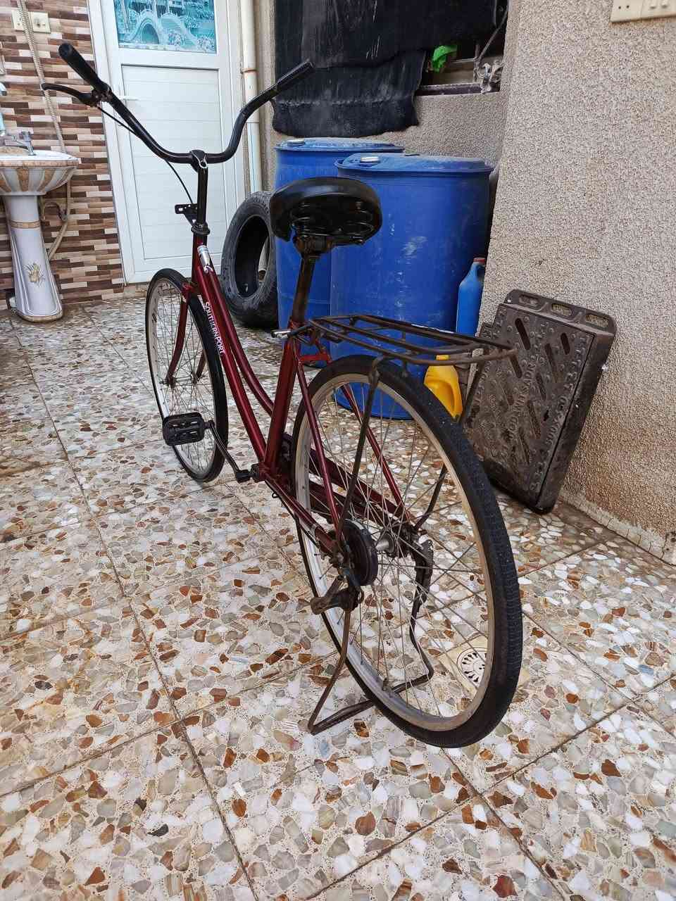 اللون/ماروني
الحجم/26
النضافه 90/100
الموديل/2018
الغراض كامله 
السعر 100 

المكان كربلاء حي العسكري مال العابد للاستفسار خاص او على الرقم ***********
