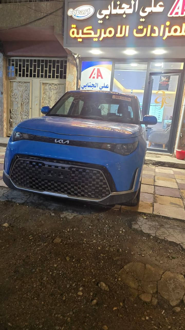 السلام عليكم
للبيع كيا صول 2024 🔵 
وارد امريكي صور الحادث مرفق مع المنشور 
ماشيه 15 الف فول مواصفات محركه 2000
السيارة جاهزة بدون رقم 
السعر : 155$
استفسار : ***********📞
ملاحظة/ رجاء الموشراي ليعلق
