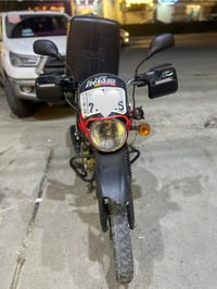 دراجه بوكسر للبيع مرقمه رقم بغداد و سنويه تحويل ثاني يوم دراجه نضيفه م...