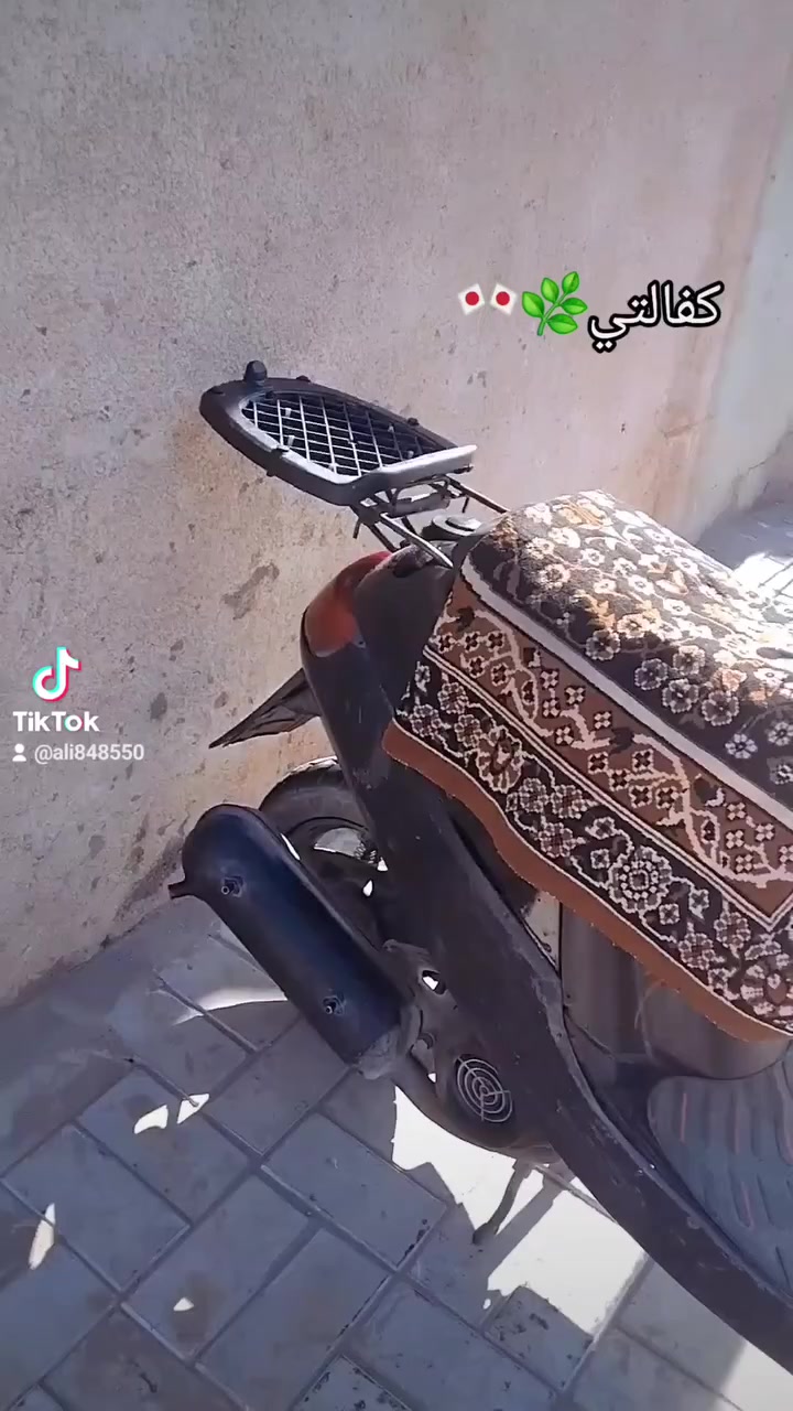 سلام عليكم دراجه بطه مكينه ناعمه مجفته مره وحده مو عندي عند راعيه اخذته قبل سنتين ناقصه باتري وسعر باتري 10الاف وسعر دراجه 375وبيه مجال بسيط او مراوس بدراجه بس مو دراجه 60 اي استفسار راسلني على هذه الحساب Ali Hany وهذه رقمي ***********
