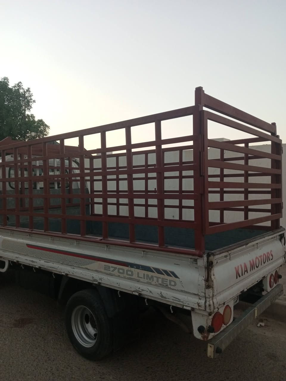 محجر كيه حمل بوري تفصال سعره 450 وبيه مجال مكاني لعماره ميسان ***********
