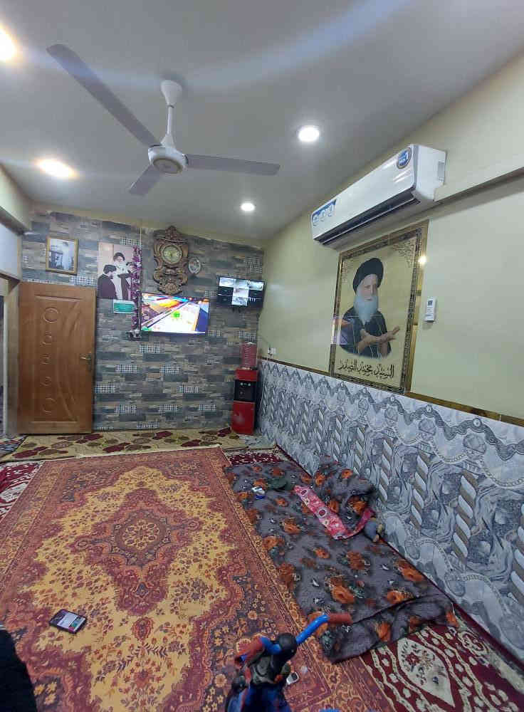 السلام عليكم  بيت زراعي مساحه ١٠٠ متر 
البيت كامل كل نقص مابي  مطبك شتايكر  كامل  بس البيتونه  السقف مالهه جينكو  العنوان حي الرئاسه شارع ٢٠ قرب مكتب الزعيم  سعره ٧٠ وبي مجال بسيط للإستفسار  ***********
