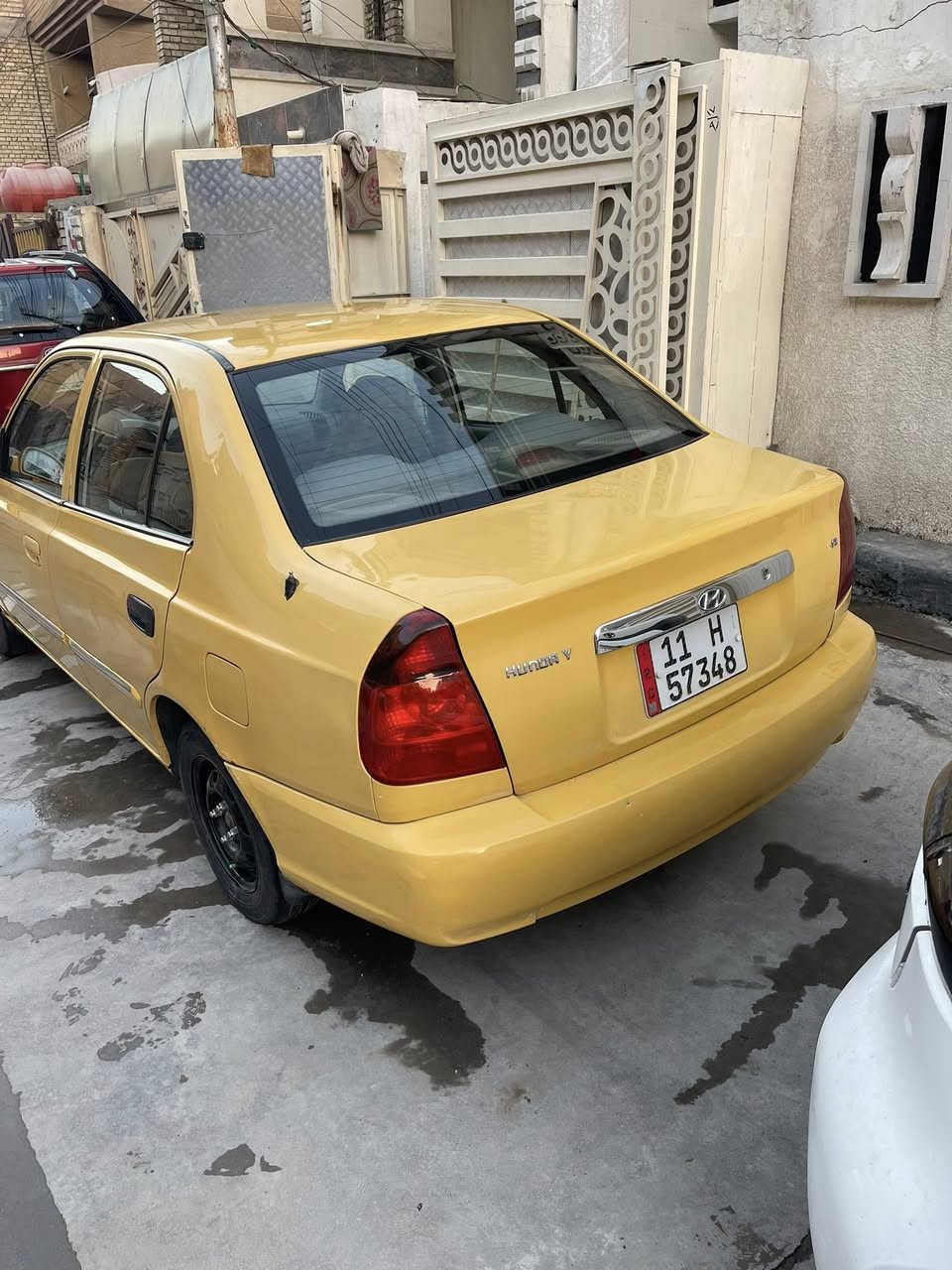 السلام عليكم فيرنا 2014 للبيع السعر 73 بيها مجال طخة بسيطة خلف باب السائق الرقم ***********
