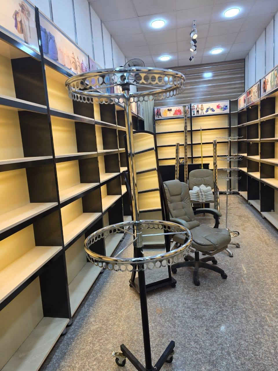 المحل للبيع استفسار أكثر الاتصال على الرقم *********** واتساب
