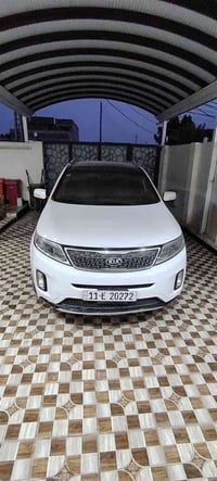 اسلام عليكم ورحمة الله وبركاته سورنتو للبيع موديل 14 أمريكي فول مواصفا...