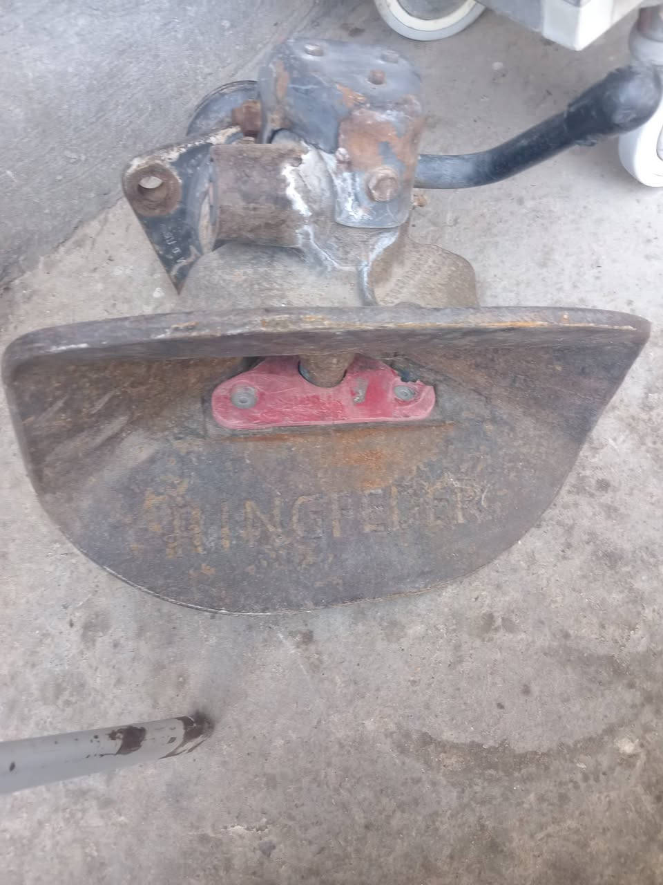 تانكيات عدد ٢ وهوك سحب للبيع هاتف ***********
