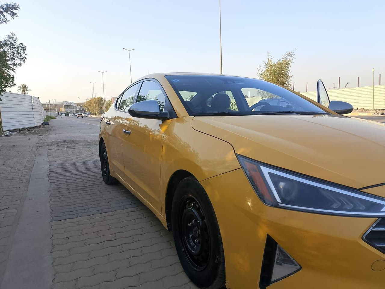 النترا 2020 
فول مواصفات تبريد وحداديه تخم تاير عل شرط حادثها خشم البنيد الايمن مع خشم الجاملغ الايمن معدلات عل البارد السعر خاص التواصل مع صاحب الرقم ***********
