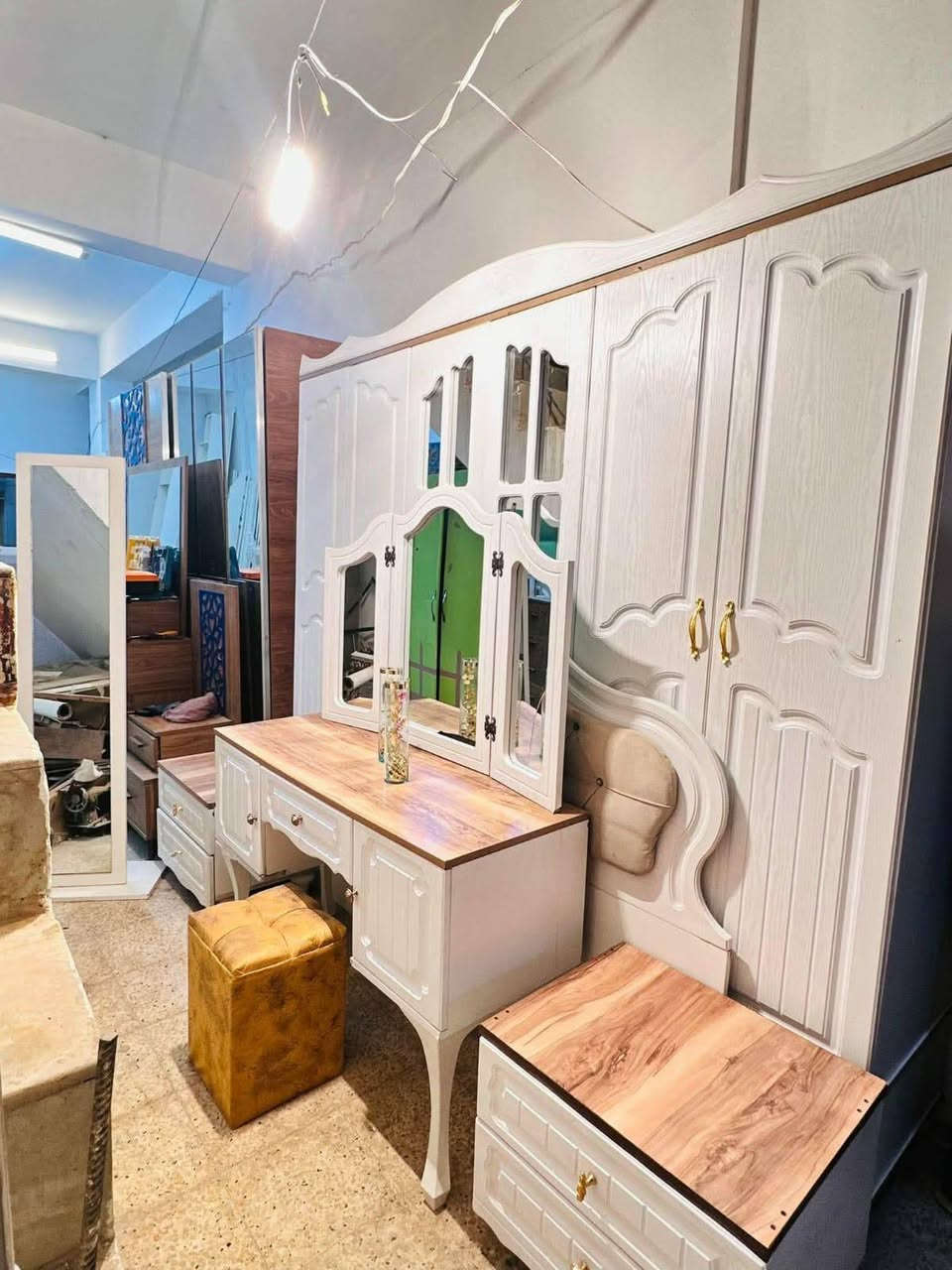 السلام عليكم غرفه نضيف سعر 600وبي مجال


**إذا كنت صاحب هذا الإعلان وتريد حذفه لأي سبب، رجاءا أرسل رسالة إلى الدعم الفني**