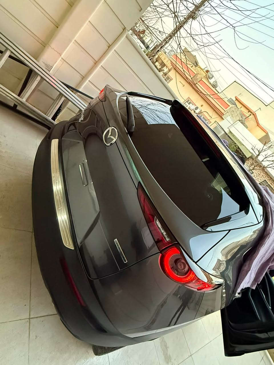 MAZDA CX30  2024 
مواسەفات سیلێکت سپۆرت 
بەصمە 
دەرگا بەصمە 
بریک بەصمە
 سیستمی auto hold
رادار ٣٦٠ پلە 
کوشن جلد 

شاشە 
سەیارەکە AWD 
٣ مۆدی لێخویرن 
مەکینەی 2.5L بێ تۆربۆ 
زۆر مواسافەتی تر …..
سەیارەکە ڕەقەم سلێمانیە 
هەموو شتێکی جایزە 
بۆیاخ، بەس بۆنید بۆیاخە ئێرباگ سیستم دانراوە 
31,000 mile

١٦٥ وەرەقەو مەجال

***********
