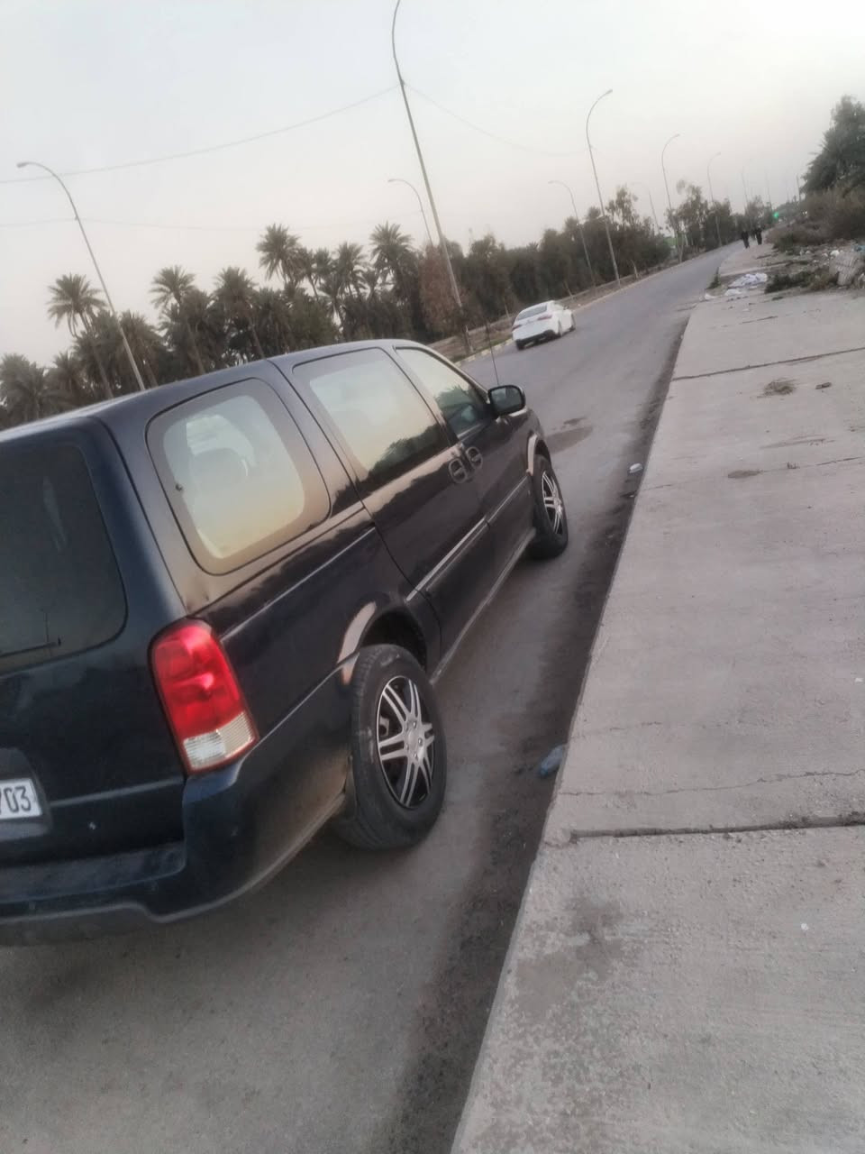 سلام عليكم وينه لي دور جديد شوفر بلاندر طويله ٣ قطع تبريد  خليجي كفاله عامه مديل ٢٠٠٧ سنتر لوك شاشه  رقم أربيل دولي تحويل مباشر بسم عربي تبريد ثلج كير مكينه حداديه شركه جديده ترايك مال ٢٥ شرط  تخم تاير جديد حتا الاستدات مال الشركه مكان السياره بابل رقمي *********** سعرها ٧٢ وبيها حك جيتك
