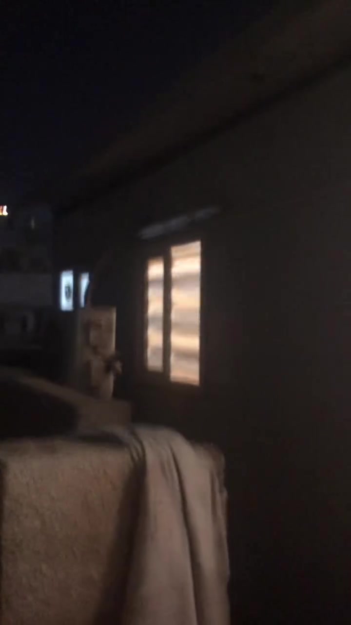 مشتمل غرفتين وحمام ساندويش بنل للبيع بسعر مناسب قبل سنه نصبته اريده بثنين ميلون سقوف ثانويه بي الي يفيدة هو يفصخه وياخذه  ***********  بغداد الكرخ حي دراغ
