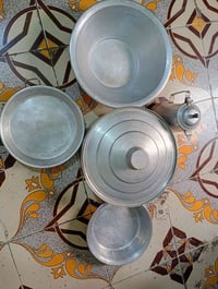 بصره القديمة • قوري وطاوات • نضافتهن ٩٠/١٠٠