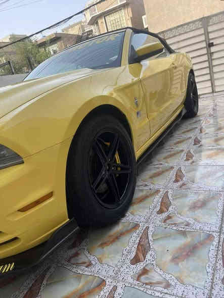 السلام عليكم 
للبيع او مراوس موستنك 2013 V6 بريميوم معرفه موصافاته لون اصفر مغير شاصي لغد تكم مكفولات سياره جاهزه اي نقص ماكو شاشه تاب تيسلا اندرويد كشف جديد اي خلل مابي صدر امامي خلفي جديد تخم تاير كله جديد سيرفز كامل برمجه فتح فصله  دبات ريمونت سياره الف متصرف عليه بسمي تحويل او وكاله سعر 119مجال جدا  بسيط استفسار *********** مكانه بغداد حي الجهاد بغداد
