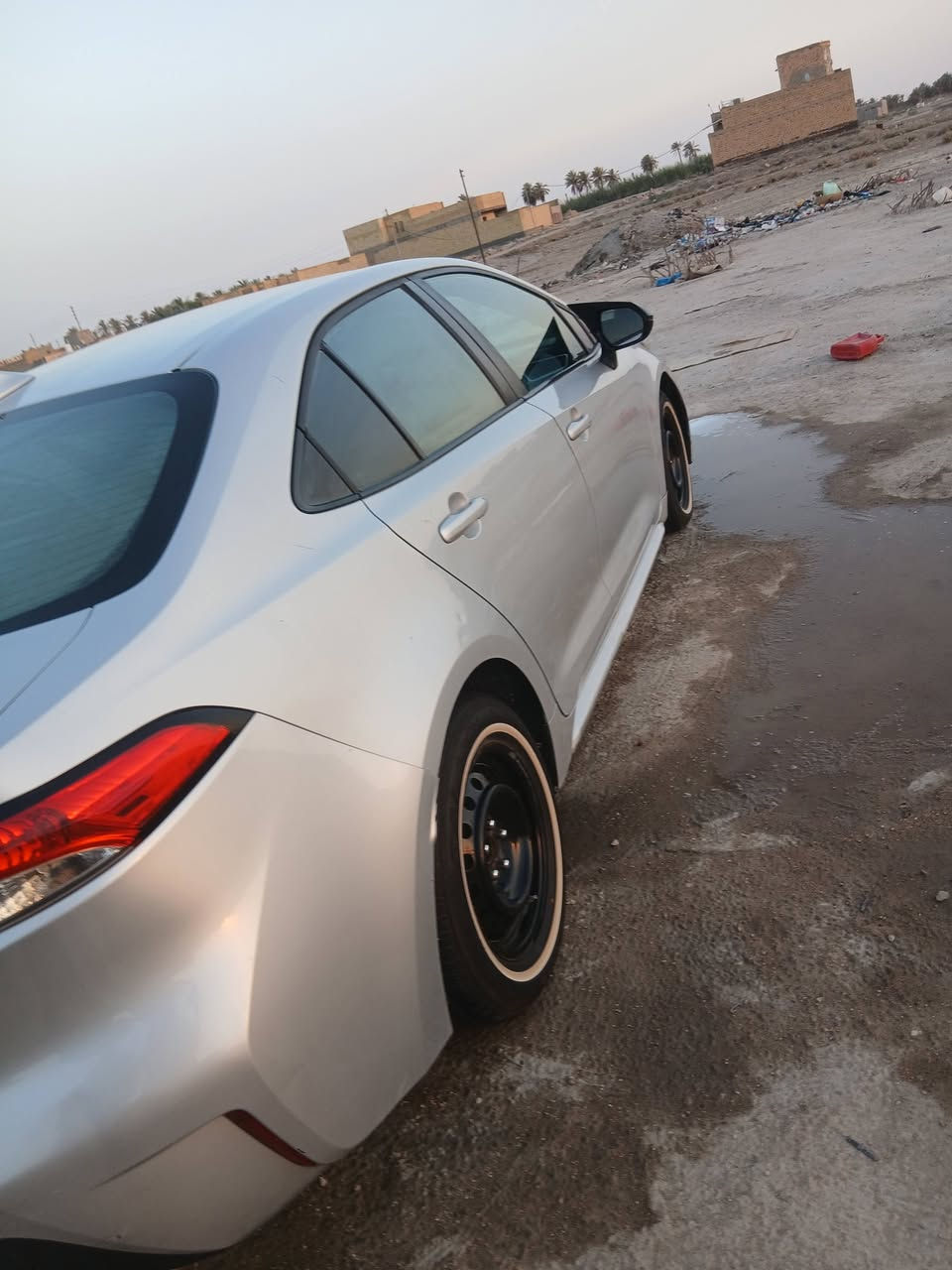 ***********كورلا امريكي 2020جاملغ وبنيد مكينه وكير وحداديه تخم تاير تبريد سنويه 26جاهزه تحويل السعر 120وبيه مجال لتصال مكان ناصريه فضليه
