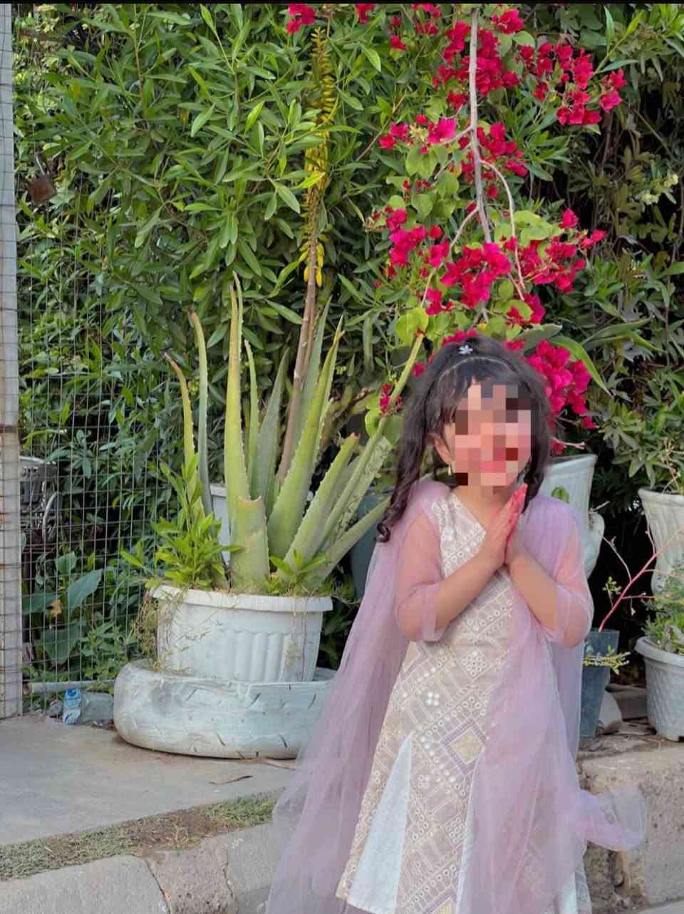 فستان عمر 3 سنوات ملبوس مره وحده ساعتين فقط يجنن بلبس


**إذا كنت صاحب هذا الإعلان وتريد حذفه لأي سبب، رجاءا أرسل رسالة إلى الدعم الفني**