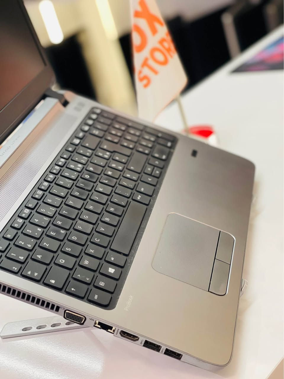 🔥فقط بسعر 149 الف 🔥

hp probook640g2 

core i3 🔥

الجيل الرابع ✅

Ram8 GB  

هارد ssd 256 GB  سريع جداً🚀

شاشة عالية الدقة بحجم 15.6 🖥️

منفذ HDMI port 🎞️

منفذ VGA 📽️

منفذ usb  عدد 3

منفذ aux 

بطارية تدوم اكثر من ساعة  🔋

ملاحقات الجهاز شاحنة اصلية 🔌 + حقيبة 

نظافة الابتوب 99٪؜

العنوان الموصل الزهور دورة سيدة الجميلة  📍

مجاور قهوة السرحان مكتب فوكس ستور ⭕️

يتوفر توصيل جميع محافظات العراق 🚚🚛🚚🚛

تفاصيل اكثر :☎️ ***********.☎️*********** موصل, نينوى
